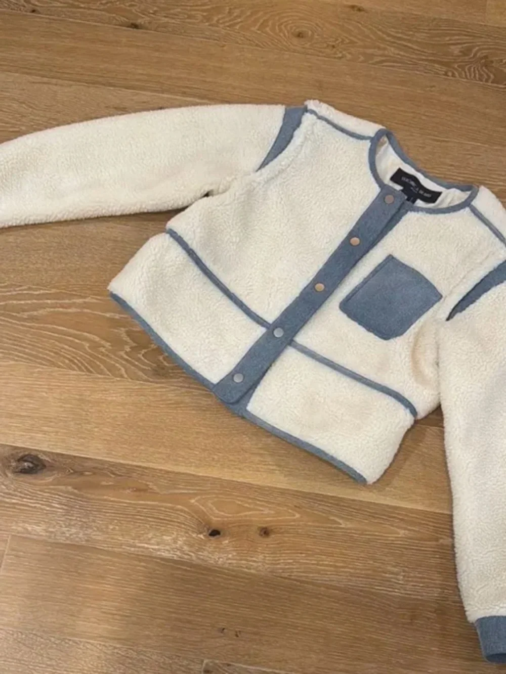 Veronica Beard Cream Faux Shearling Jacket with Light Blue Denim Trim - Picture 6 of 8
